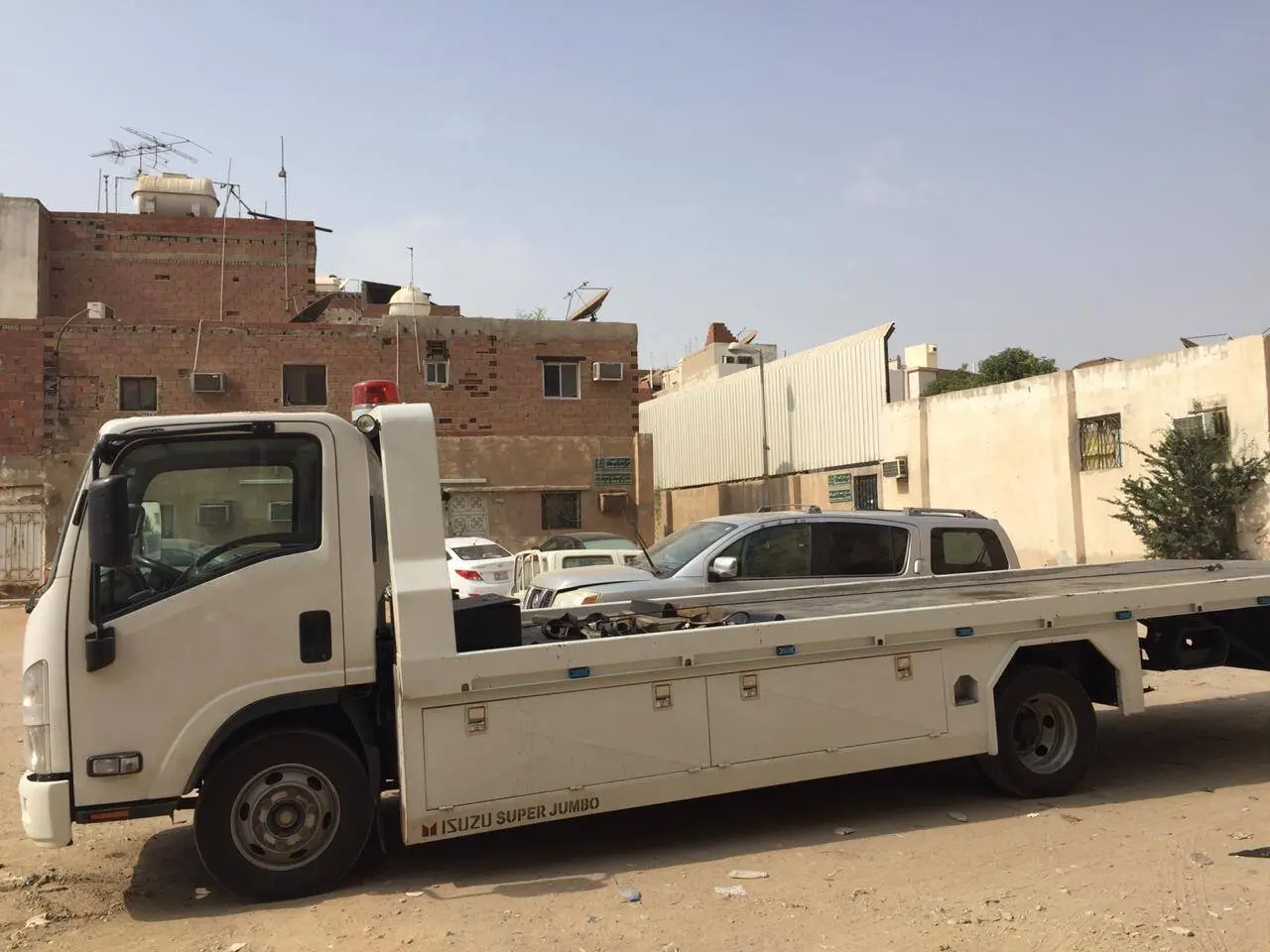 ارقام سطحات بجده لنقل السيارات المعطلة 1 ارقام سطحات جدة